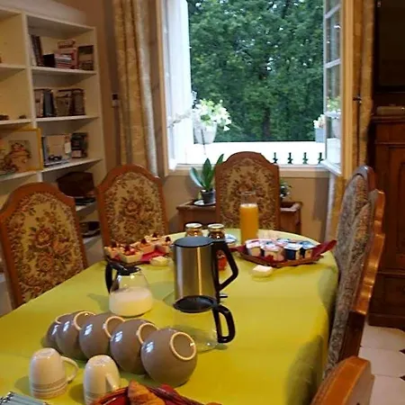 Le Cheminard Bed and breakfast 3*