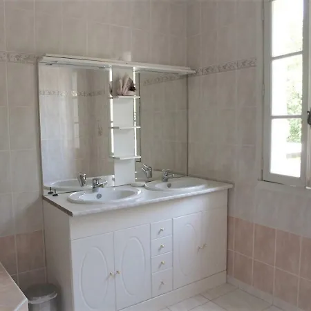 Le Cheminard Bed and breakfast 3*